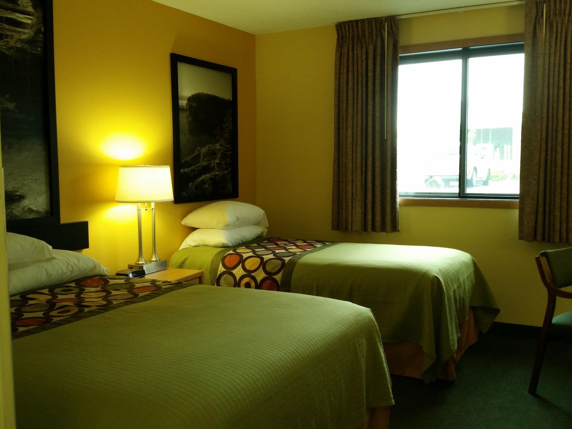 Super 8 By Wyndham Ottawa Starved Rock Exterior foto